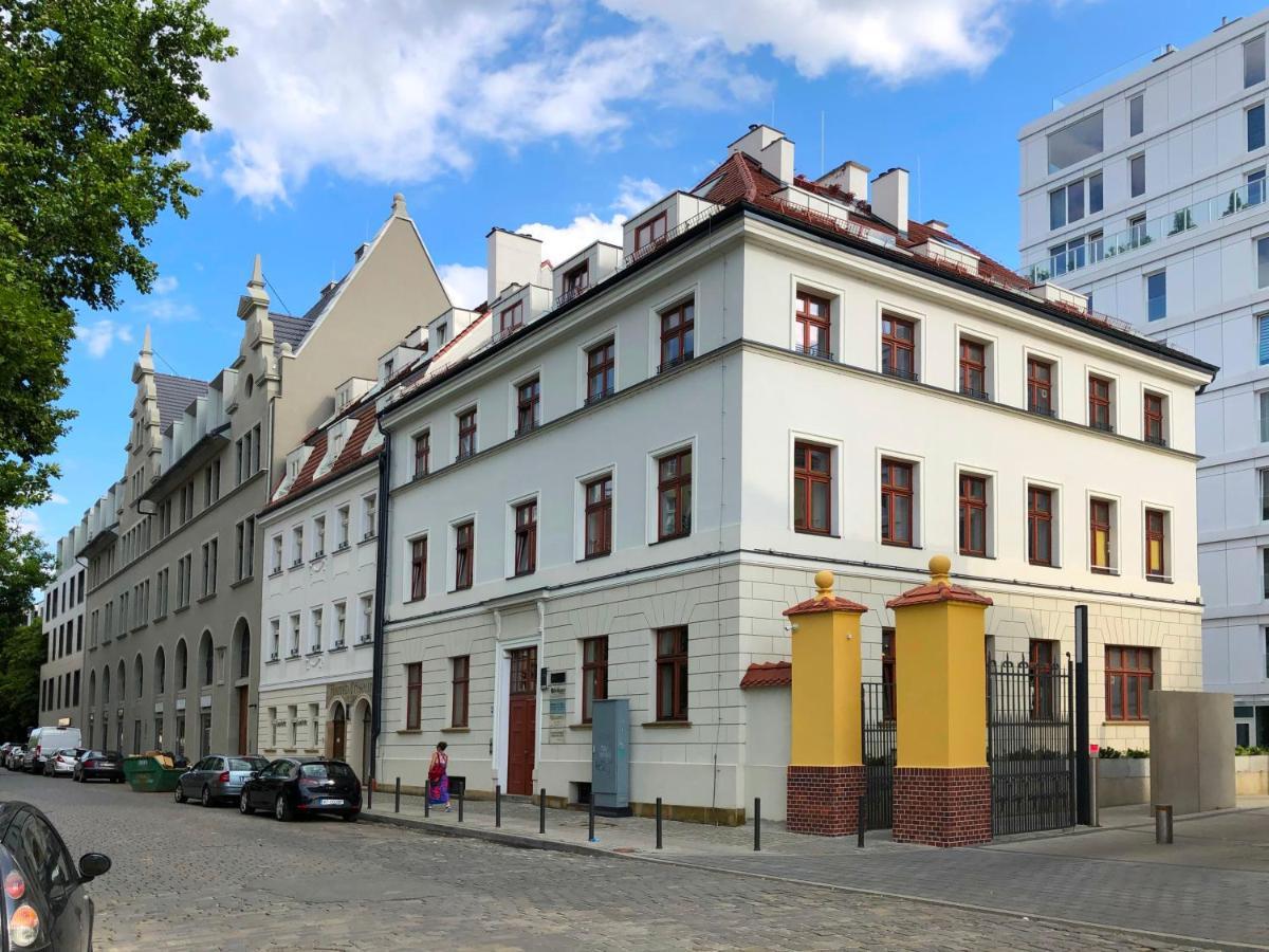Апартаменти Tom Sawyer's Old Town Вроцлав